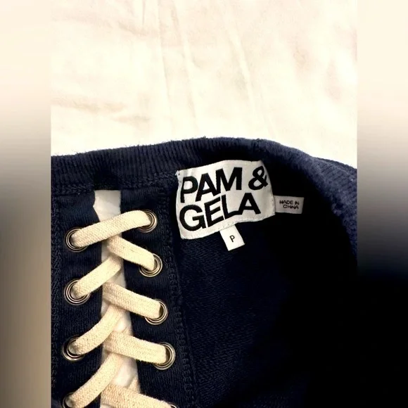 Pam & Gela lace up sweatshirt - Picture 6 of 9